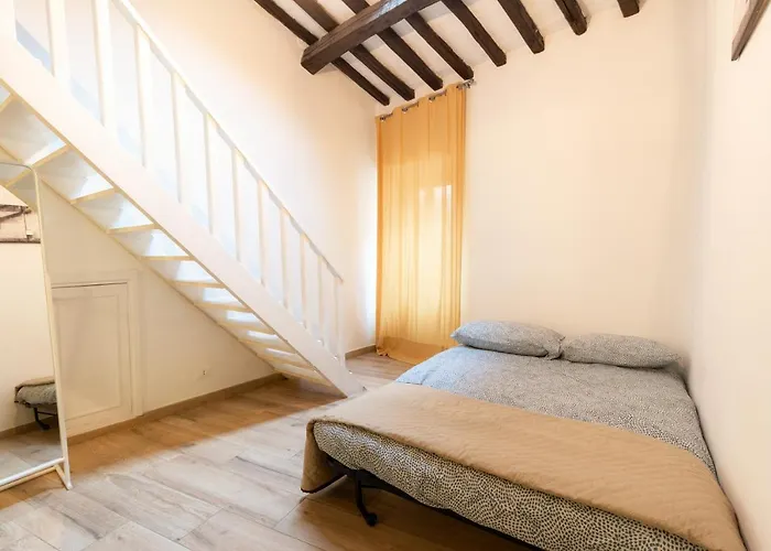 Trastevere Four Seasons Trilussa 2 *