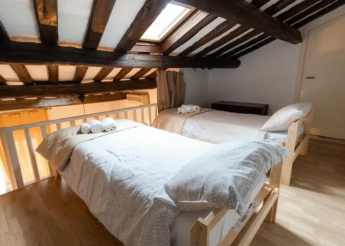 Trastevere Four Seasons Trilussa 2 דירה
