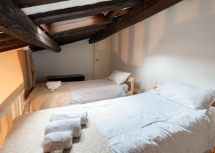 Trastevere Four Seasons Trilussa 2 רומא